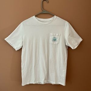 Youth XL Vineyard Vines white t-shirt